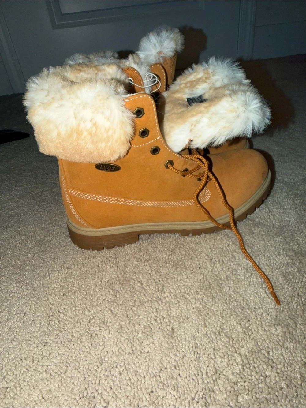 Lugz Women's Wheat Faux Fur Cuff Lace-Up Winter Boots